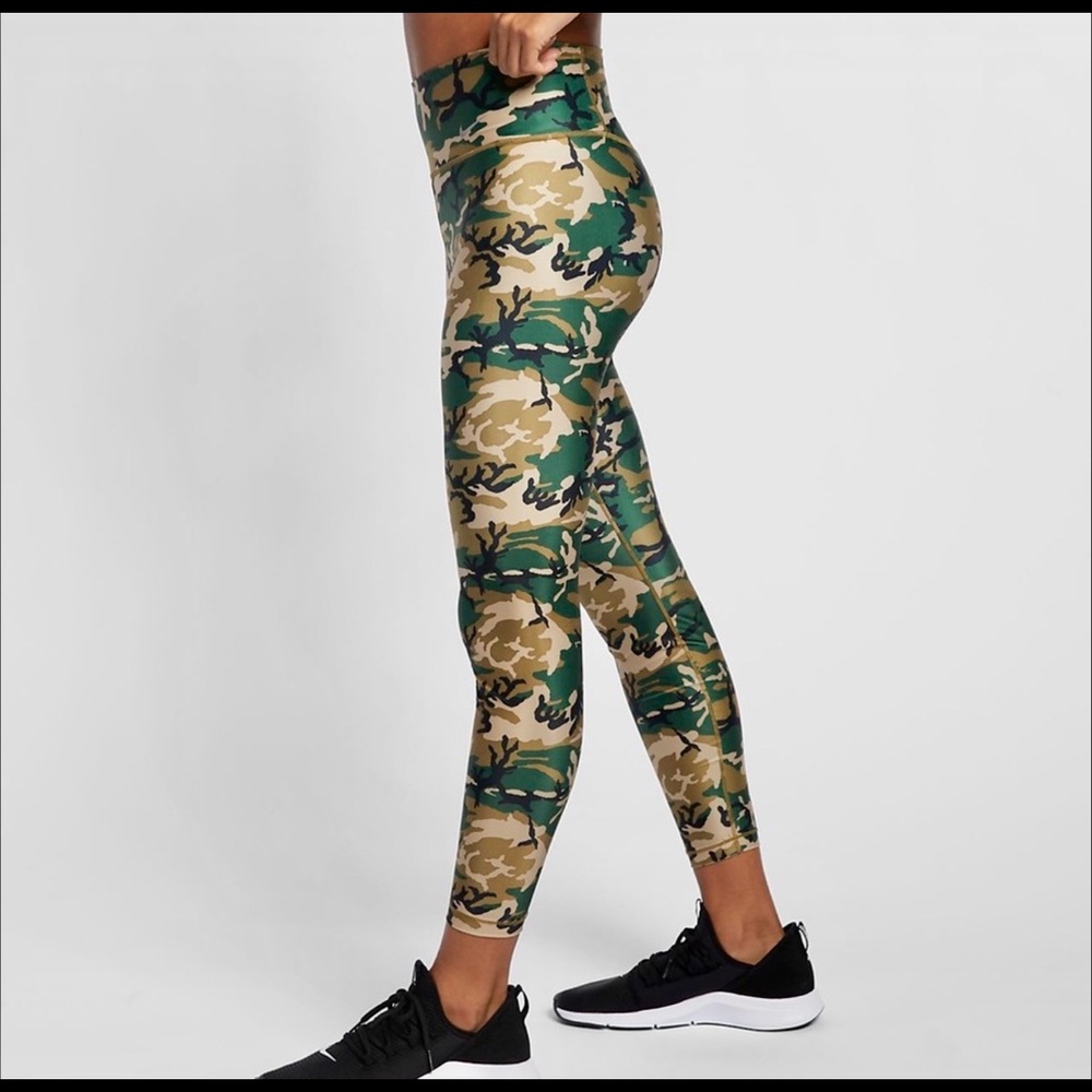 NIKE CAMO LEGGINGS
